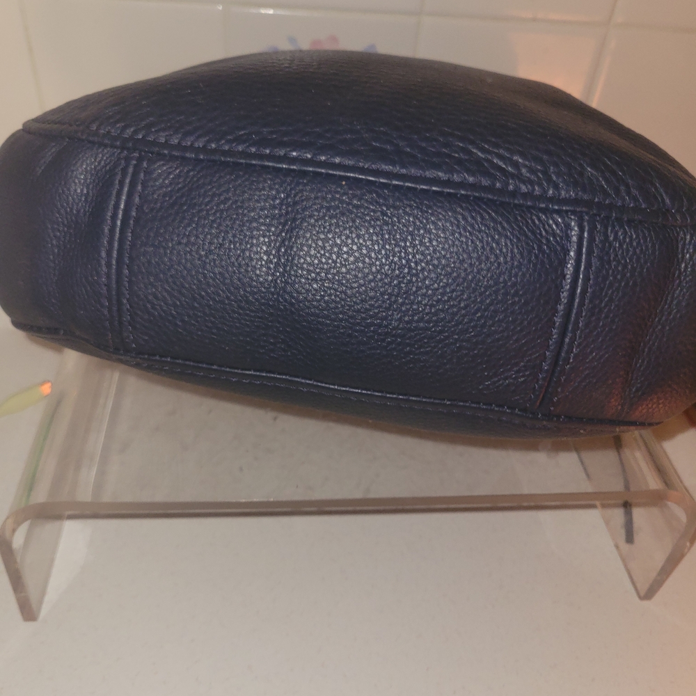 Michael Kors Navy Leather Shoulder Bag - Picture 4 of 8